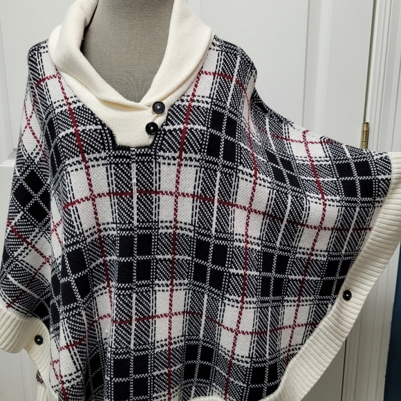 🎉Host Pick🎉 Talbots Plaid Collared Poncho - Picture 6 of 9